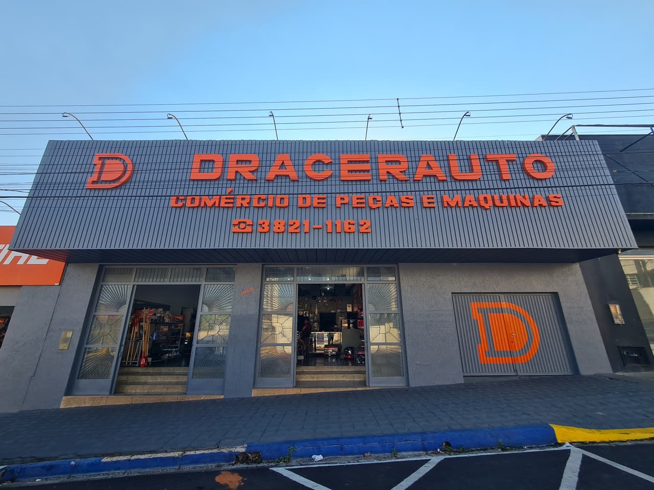 Fachada da Dracerauto na Avenida José Bonifácio, 1021, em Dracena